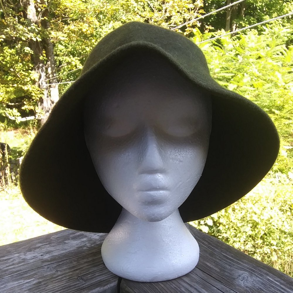 Wool felt bucket hat in the olive green color family The Scala Collection
